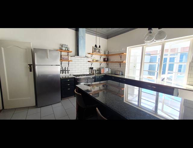 4 BEDROOM FREEHOLD FOR SALE IN PARKWOOD